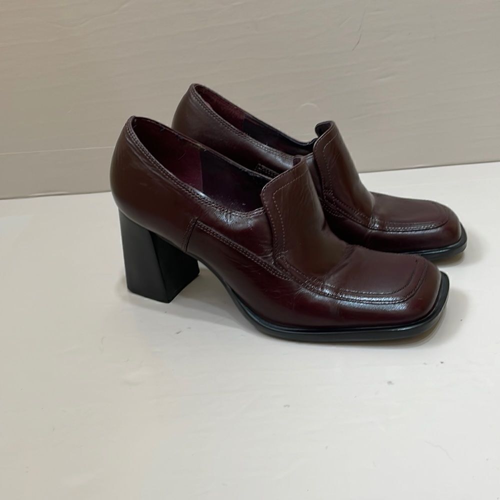 VINTAGE CROFT &‎ BARROW SQUARE TOE BLOCK HEEL SHOES IN BROWN LEATHER